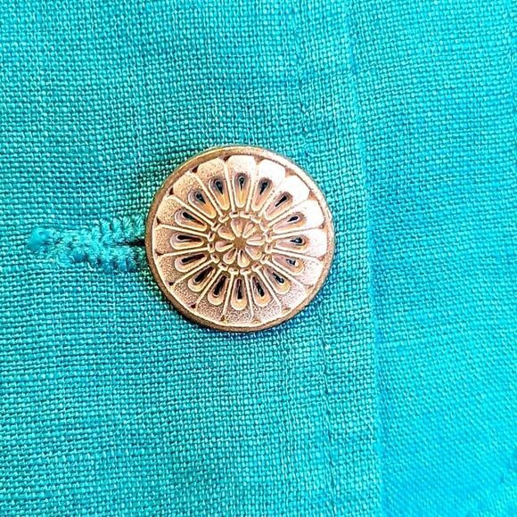 Chico's. Linen Jacket. Size 1. EUC - Picture 6 of 9